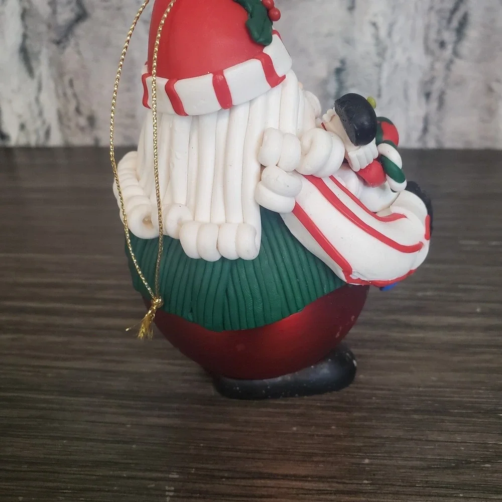TRADITIONS Santa Claus Holding Stocking w‎ Toys Collectible Character Ornament
